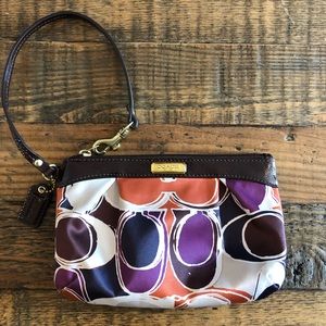 Coach - Authentic - Wristlet/Clutch
